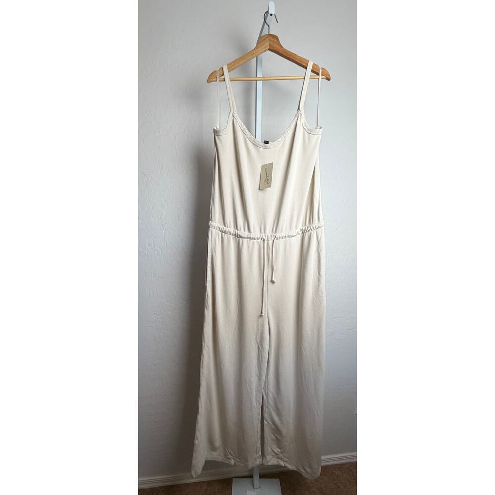 Universal Thread Cream Wide Leg Jumpsuit L Sleeveless Pockets NWT